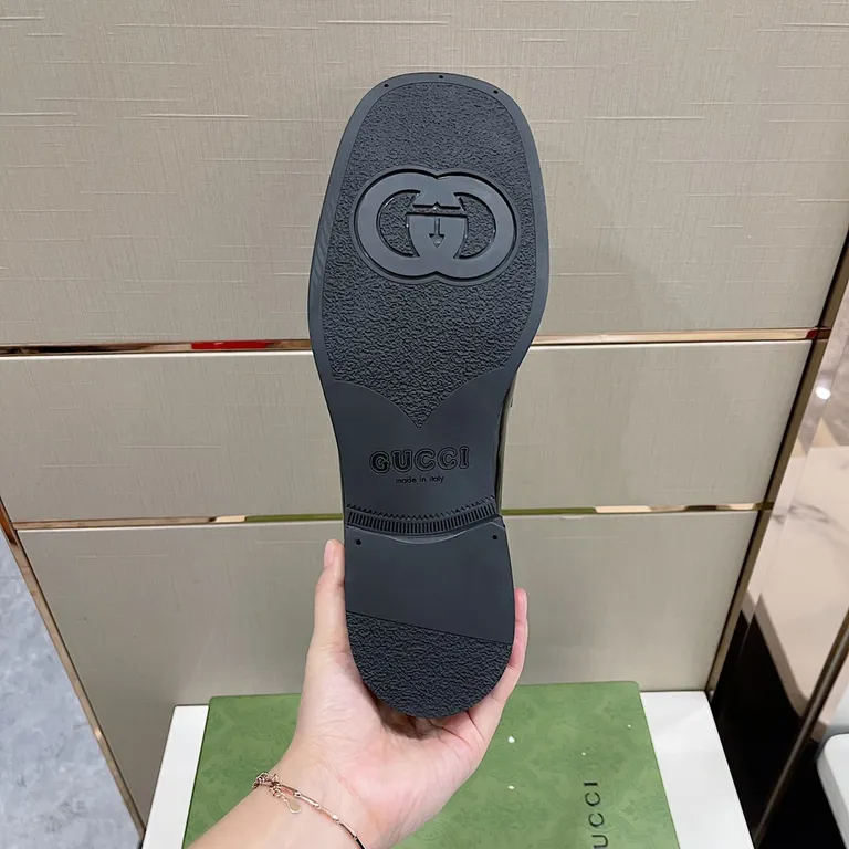 Gucci Shoe 